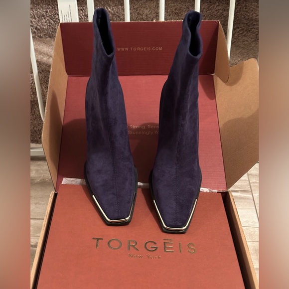 Beautifully made Ankle Boot, 4” heel, faux suede, metallic accents at the toe. - Picture 9 of 13